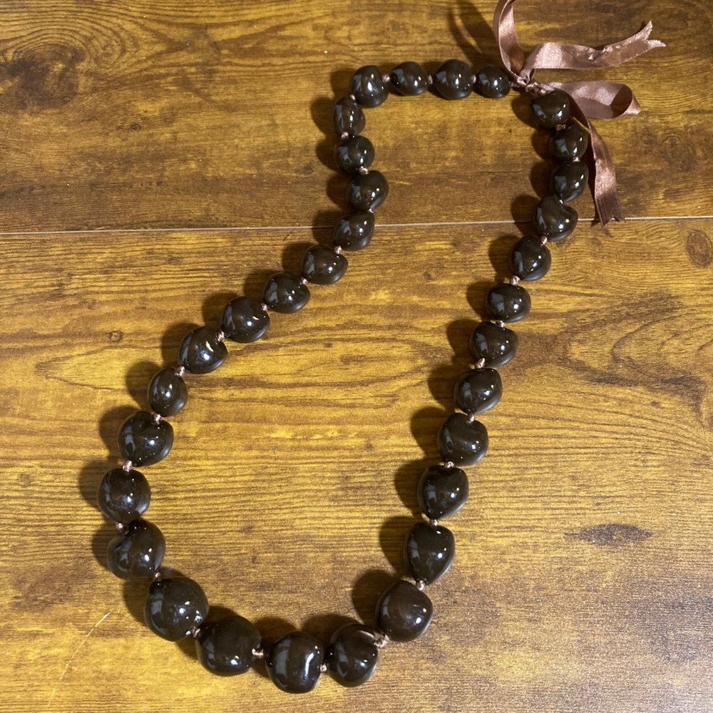 Vintage Hawaiian Kukui Nut Lei Necklace Polished Dark Brown Ribbon Tie 32in